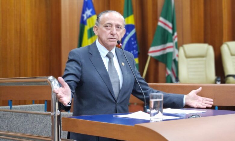 Anselmo Pereira em Tribuna