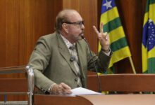 Tião