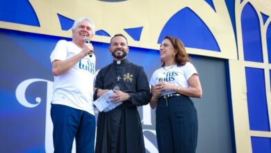 Dr.Ronaldo-Caiado-e-Dona-Gracinhano-Tottus-Tus_640x427.jpg