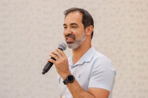 Curtas Canedo (2)