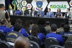Coletiva-da-forca-tarefa_Fotos-Dennis-Silva-