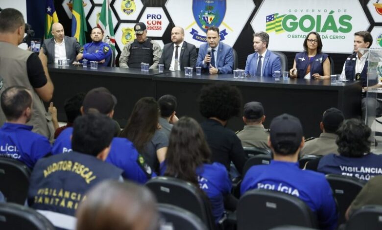 Coletiva-da-forca-tarefa_Fotos-Dennis-Silva-