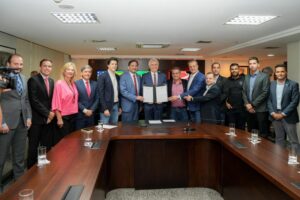 Projeto-de-lei-autoriza-doacao-de-area-ao-Vila-Nova-Futebol-_800x534