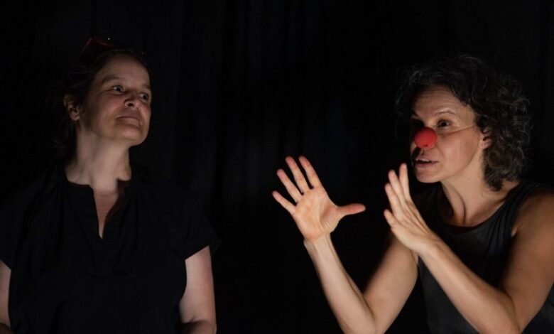 SECULT_ESPETACULO_ENFIM_JAZZ_EM_ALTO_PARAISO_DIRETORA_RHENA_DE_FARIA_E_ATRIZ_LIA_MOTTA_FOTO_DE_BIA_CARVALHO-1215x811_800x534