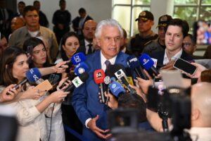 Caiado-em-entrevista-coletiva