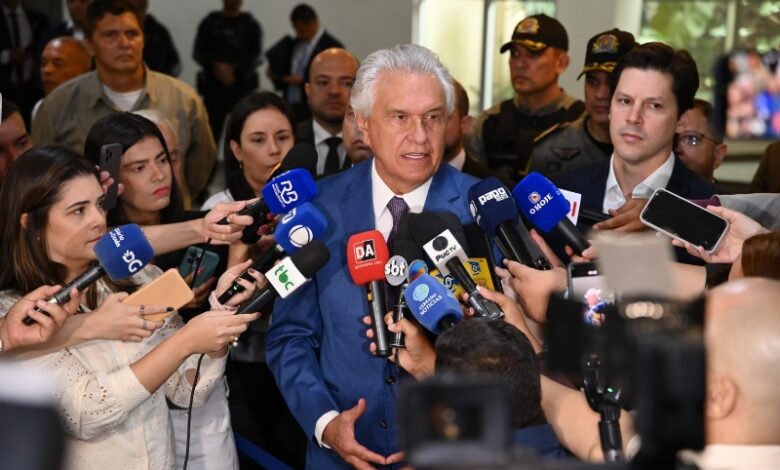 Caiado-em-entrevista-coletiva