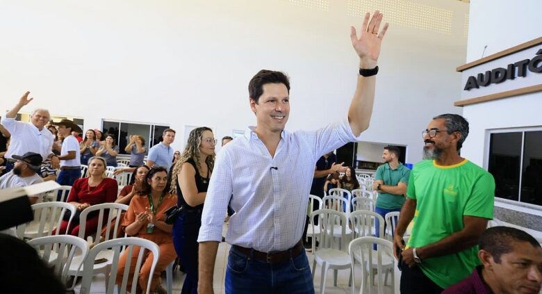 Daniel Agro colegio (3)