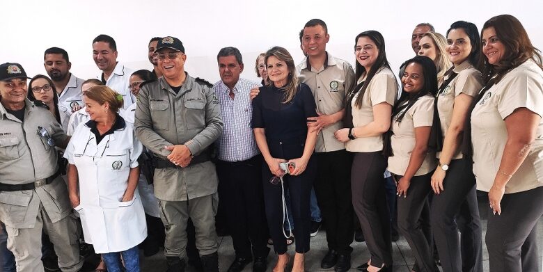 Flavia Morais e Dr.George nas Escolas_