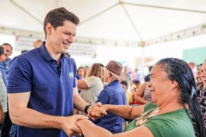 Governador Daniel Vilela Entrega Moradias em varias cidades de Goiás (1)