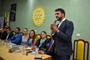 Prefeito Marden Rotary Trindade foto Danilo T