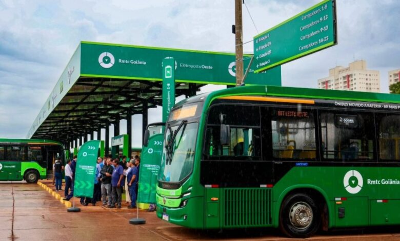 Romaria-de-Trindade-tera-transporte-coletivo_