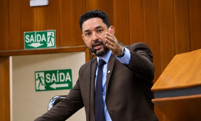 Novo Presidente e Mesa Diretoro Câmara Goiânia (1)