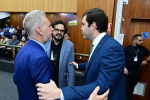 Novo Presidente e Mesa Diretoro Câmara Goiânia (2)