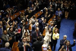 senado_aprova_pec_do_fim_da_escala_6x1_